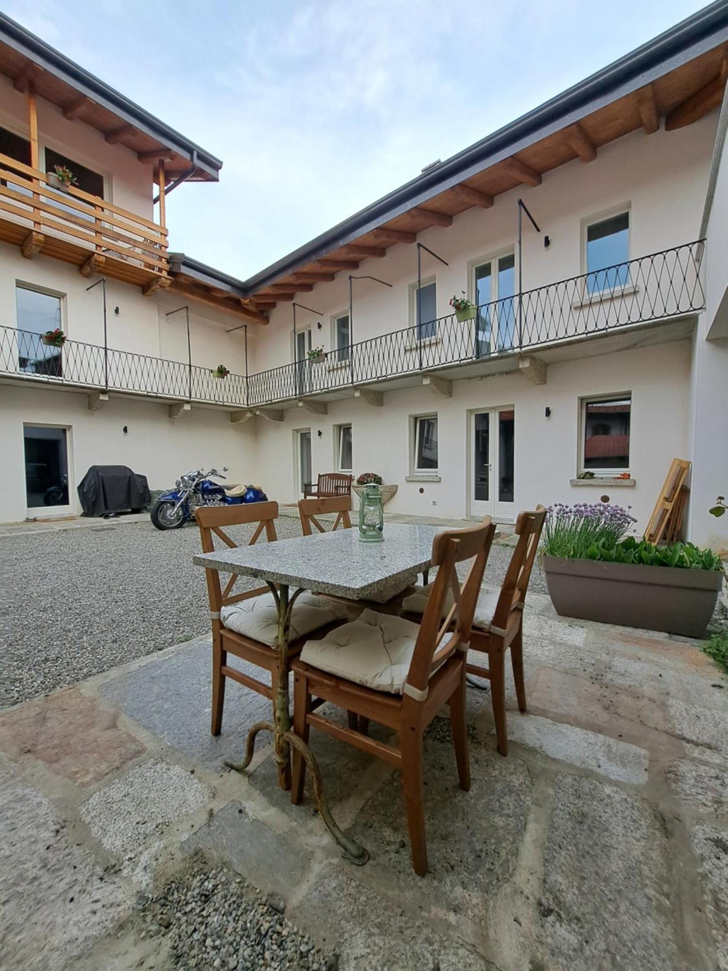 B&B Il Cortile Soriso Eksteriør bilde